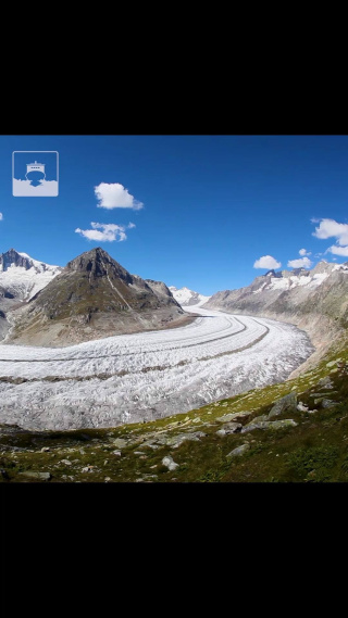 Le glacier d'Aletsch, en Suisse, est le plus grand glacier des Alpes. Avec ses 27 milliards de tonnes de glace, il représente un immense réservoir d’eau douce. Mais comme l’ensemble des glaciers du monde, il subit les conséquences du changement climatique : les températures montent et ce glacier recule. À ce rythme, il pourrait disparaître d’ici 2100. 

Un petit bout du monde, par Maud Varaniac-Quard
Musique : Exuma de Martin Felix Kaczmarski & Alex Arcoleo

En savoir plus sur Icebreaker Studios : https://www.icebreaker-studios.com

#glacier #aletsch #suisse #alpes #glaces #eaudouce #changementclimatique #climat