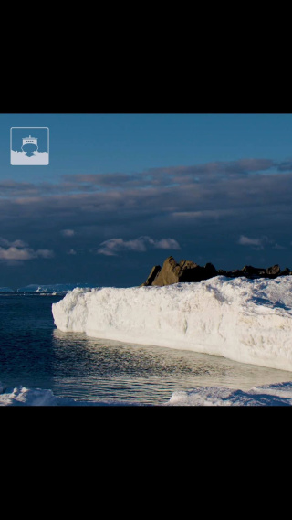 La Terre Adélie est située en Antarctique. Son nom lui vient d’Adèle, la femme de l’explorateur français Jules Dumont d’Urville qui le premier, en 1840, a exploré ce territoire. L’Antarctique, contrairement à l’Arctique, n’héberge aucun habitant permanent, mais uniquement des équipes de chercheurs installés pour quelques moins dans les nombreuses bases scientifiques construites sur le continent blanc. En Terre Adélie par exemple se trouve la base scientifique française Dumont d’Urville. Entre banquise, icebergs et océan austral, la Terre Adélie se peuple en hiver lorsque les manchots empereurs viennent se reproduire. Mais c’est surtout au printemps que de nombreuses espèces s’y retrouvent.

Un petit bout du monde, par Maud Varaniac-Quard
Texte : Lorette Faivre
Musique : Radar Decay de Pete Davis

En savoir plus sur Icebreaker Studios : https://www.icebreaker-studios.com

#terreadelie #antarctique #banquise #manchots #manchotsempereurs #manchot #iceberg #oceanaustral #hiver #froid